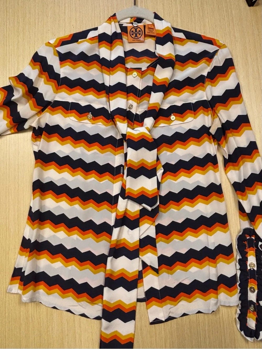 Tory Burch Silk Chevron Zig Zag Tie Neck Blouse Orange Navy Button Down Top Sz 4